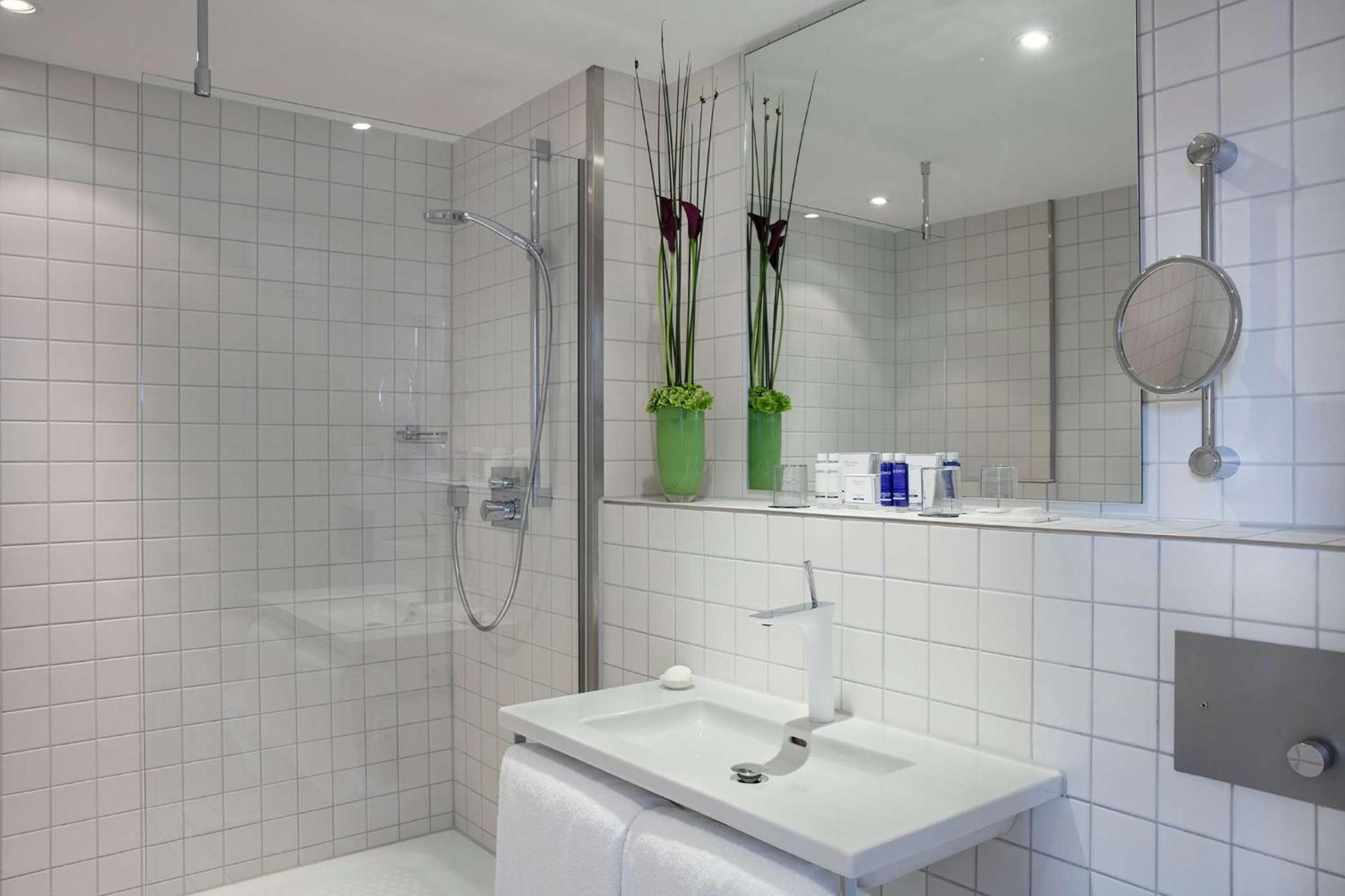Art'otel Mitte, Powered By Radisson 4*